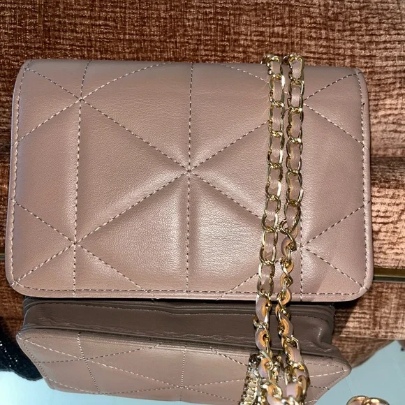 Bebe Tan Quilted Crossbody Bag with Gold Chain - Picture 2 of 6
